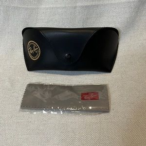 Black Ray-Ban Glasses Sunglasses Case and Cloth